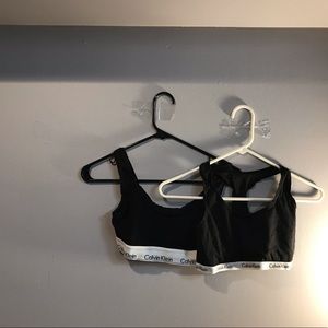 UO CALVIN KLEIN BRAS